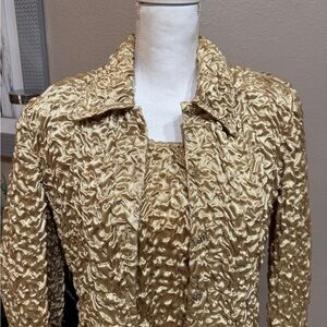Jacket Joseph Ribkoff Gold Textured Fabric 2 piece sleeveless top Size 10